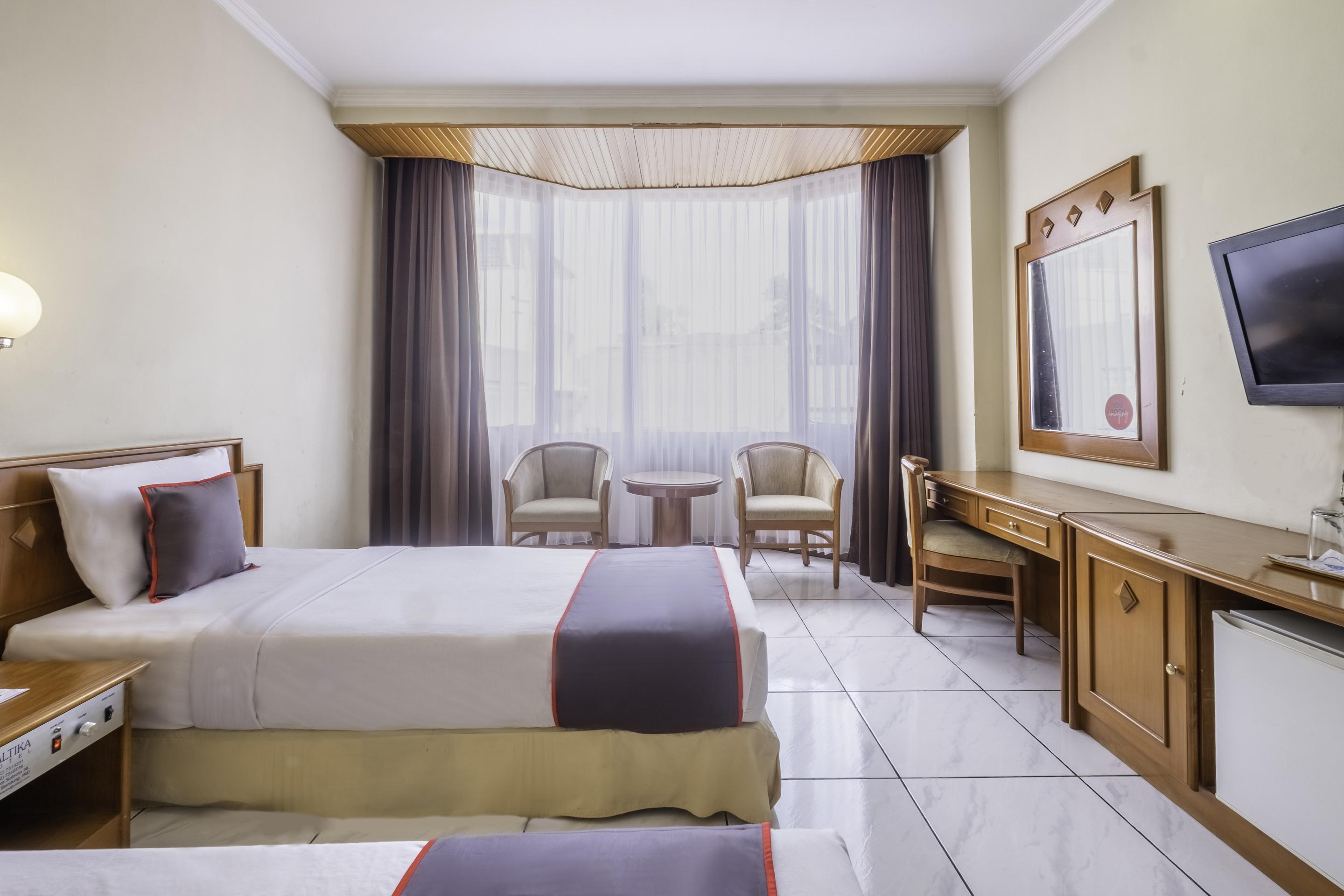 Collection O 25 Hotel Baltika บันดุง ภายนอก รูปภาพ