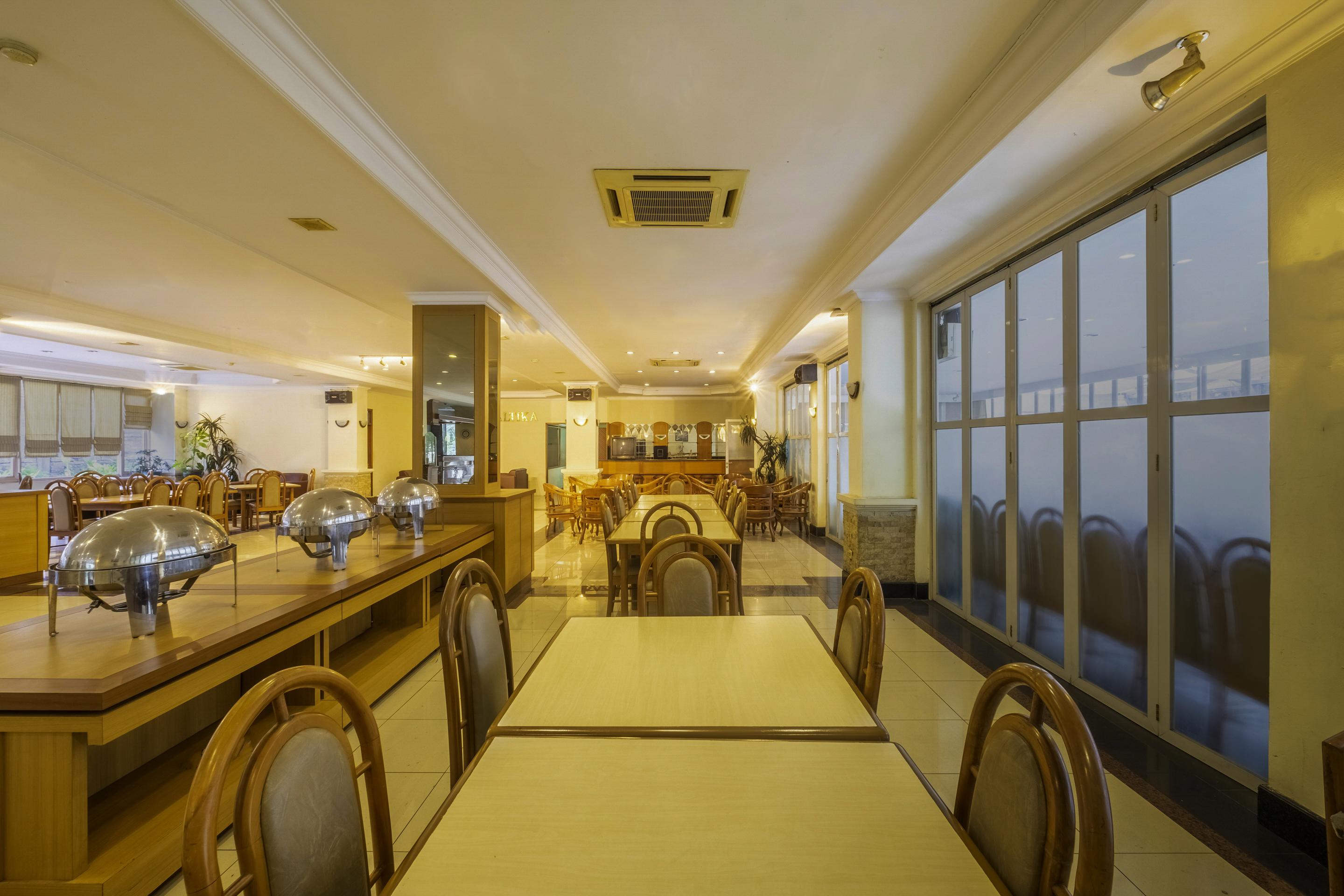 Collection O 25 Hotel Baltika บันดุง ภายนอก รูปภาพ